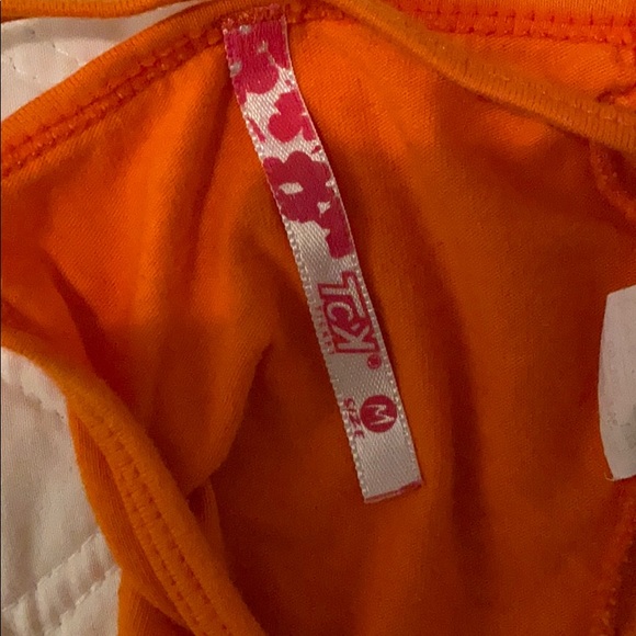 Orange crop top - Picture 3 of 3